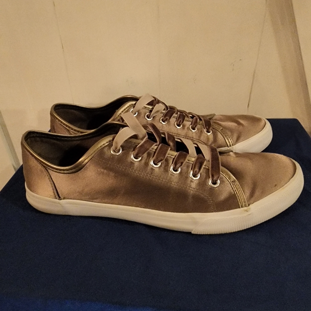 Silk Mossimo shoes with Ribbon Laces